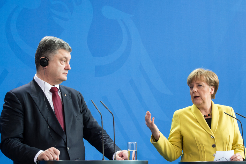 2015 waren Merkel und Poroschenko noch im Amt und diskutierten über die Minsker Vereinbarungen.