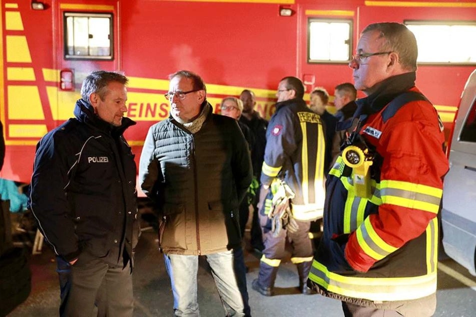 Heidenaus Bürgermeister Jürgen Opitz (61,CDU) eilte selbst zu den Einsatzkräften.