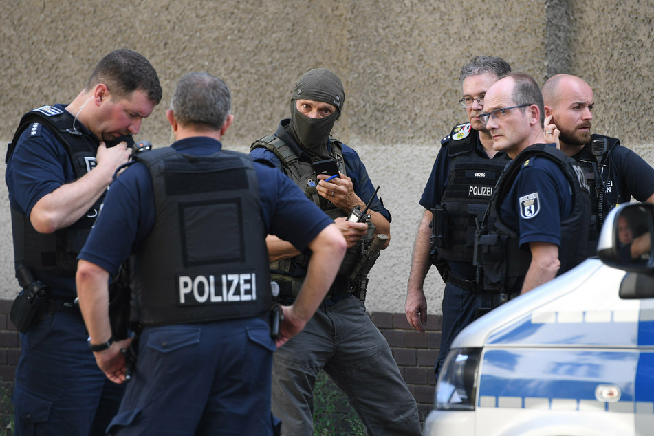 Die Polizei wurde zu einer Schule in Berlin-Reinickendorf alarmiert. (Symbolbild)