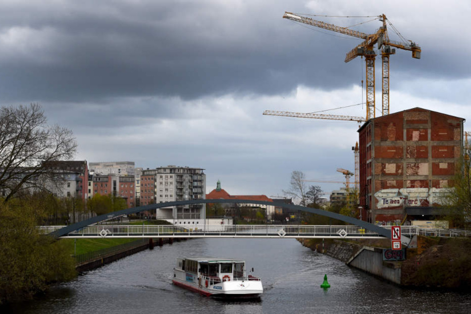 Trübes Wetter in Berlin, aber es bleibt trocken.