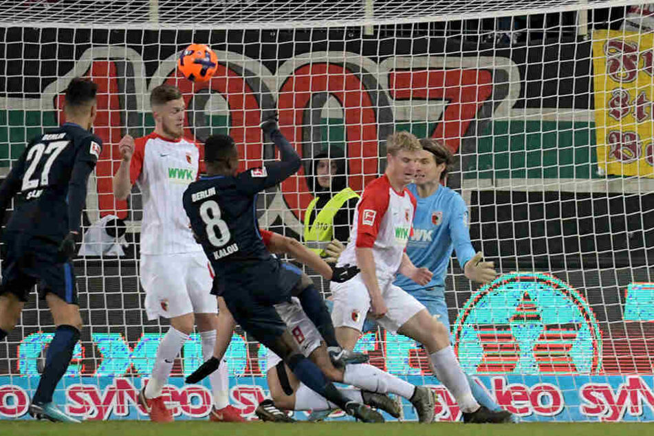 In der Nachspielzeit sichert Kalou Hertha noch einen Punkt.