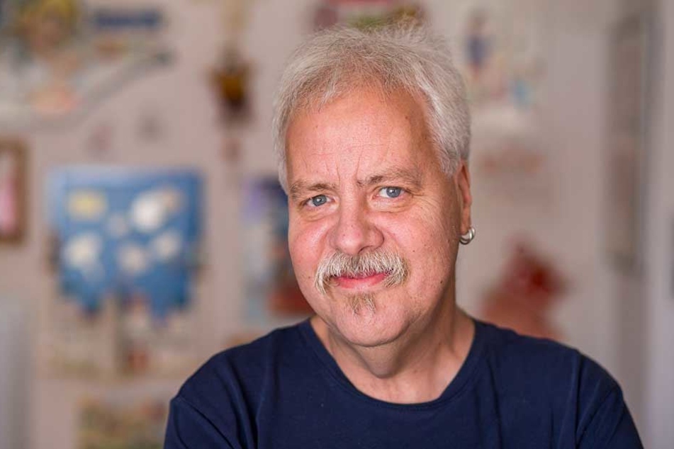 Der Leipziger Abrafaxe-Fan Thomas Wilde (59) hat sich wegen der "Mosaik"-Sonderbeilage schon fünf Exemplare der Morgenpost am Sonntag vorbestellt.