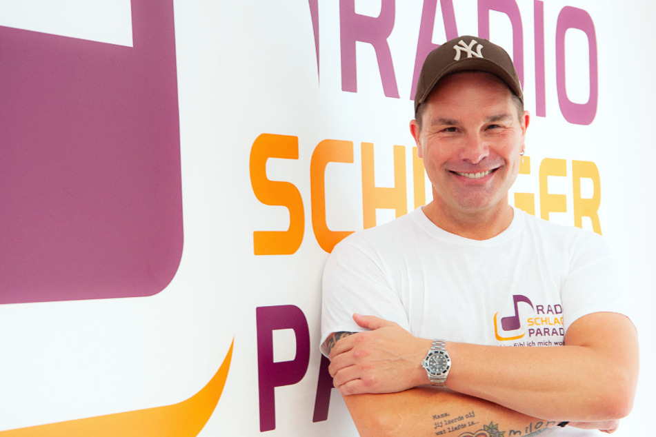 Freut Euch auf Stars, wie den niederländischen Moderator und Schlagersänger Eloy de Jong.