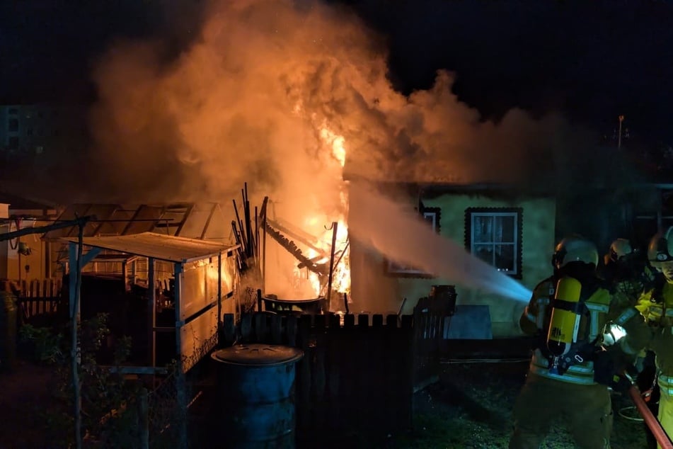Die Feuerwehr konnte die Flammen schnell unter Kontrolle bringen.