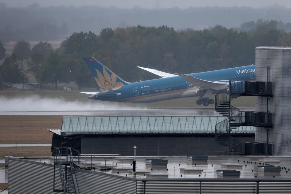 Beim Start einer Maschine des Vietnam Airlines gab es Probleme. Untersuchungen sollen nun künftige solche Unfälle vermeiden. (Archivbild)
