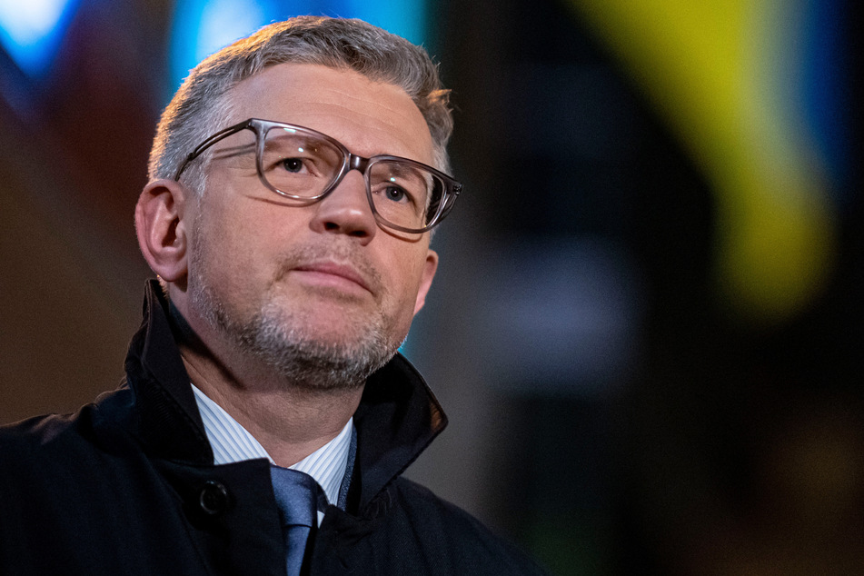 Der ukrainische Botschafter Andrij Melnyk (46) appelliert an Bundeskanzler Olaf Scholz (63, SPD), im Bundestag an diesem Donnerstag eine Regierungserklärung zum Ukraine-Krieg abzugeben.