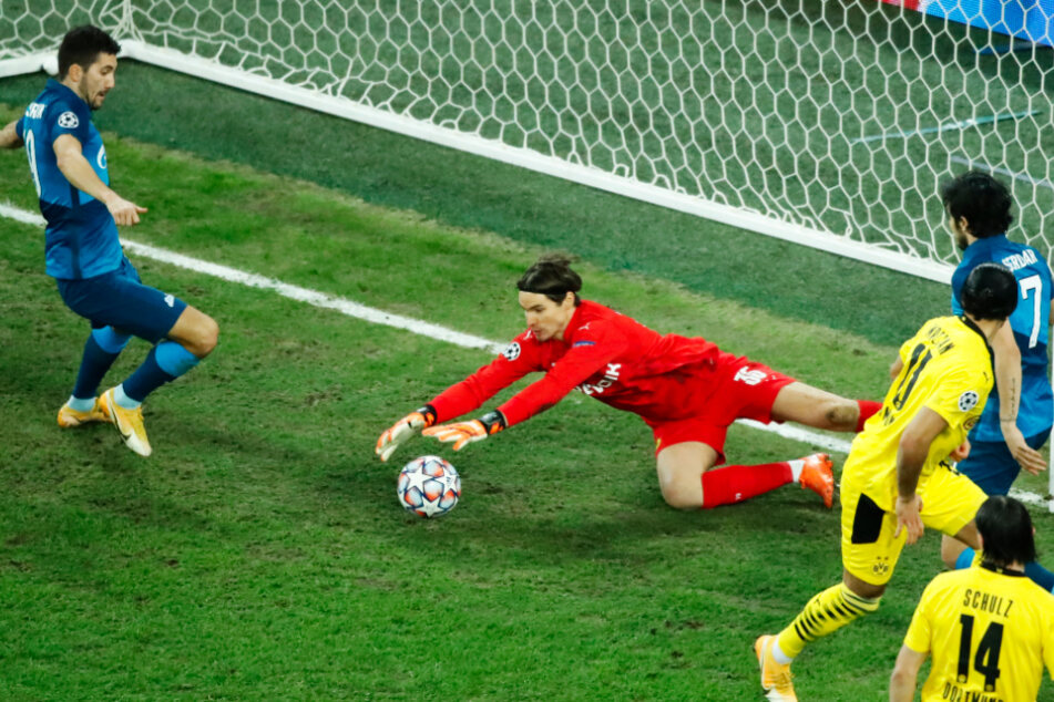 BVB-Keeper Marwin Hitz (2.v.l.) musste nur selten eingreifen.
