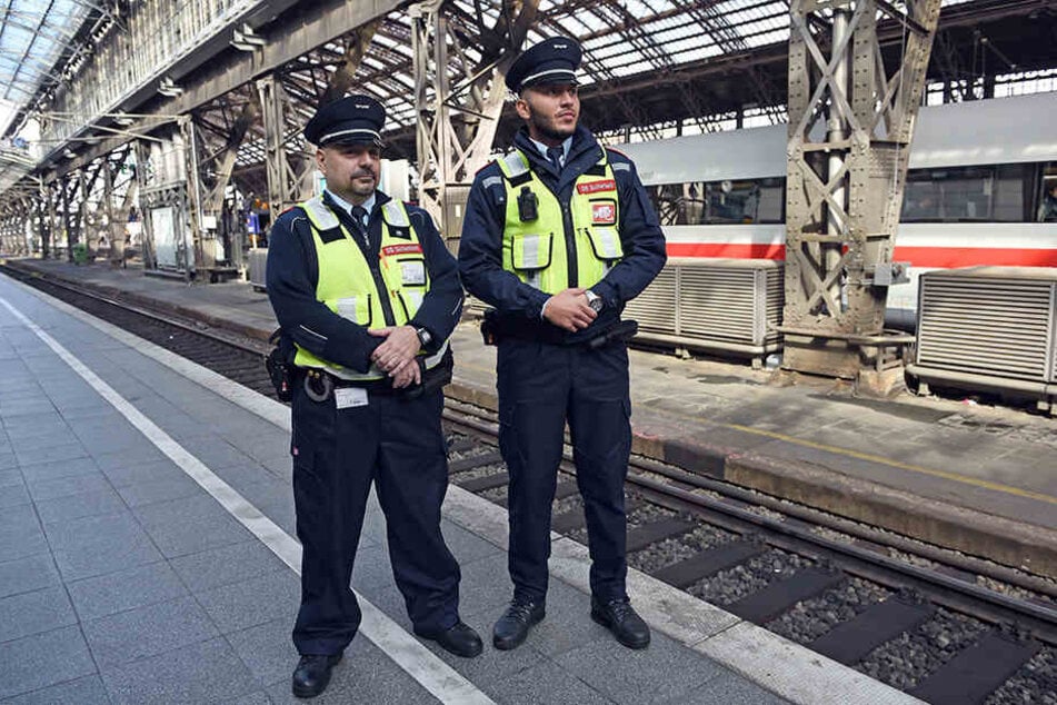 Auf Sicherheitspersonal mit Bodycams gab es weniger Übergriffe.