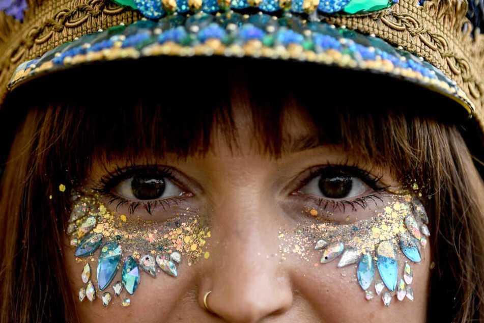 Strasssteine werden gerne als Festival-Schmuck gebraucht, fanden sich nun aber auf einer Schildkröte. (Symbolbild)