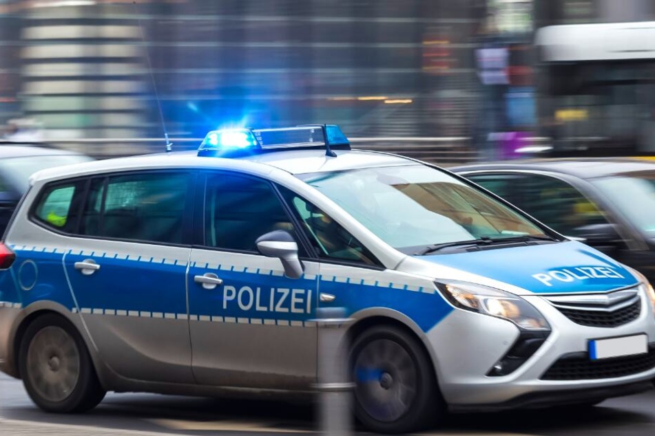 Mit Hilfe der Öffentlichkeit sucht die Polizei nun nach dem vermissten 19-Jährigen. (Symbolbild)