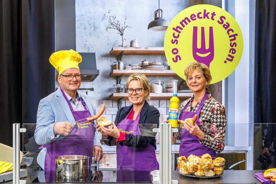 Sachsen schmeckt: Dehoga-Chef Axel Klein (55), Tourismusministerin Barbara Klepsch (60, CDU) und TMGS-Geschäftsführerin Veronika Hiebl (55).