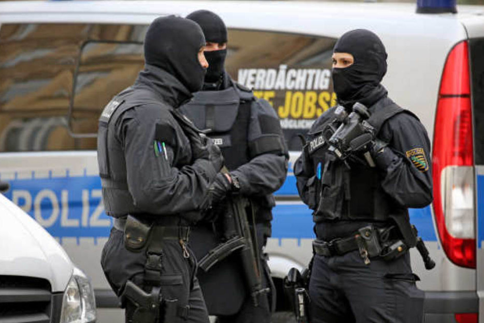 Bei der Razzia wurde am Dienstag ein 29-jähriger Weißrusse festgenommen. (Archivbild)