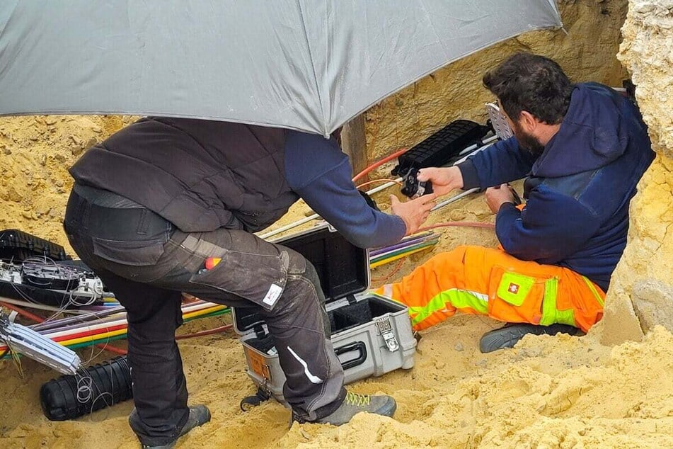 No fue hasta mayo que la comunidad se vio afectada por una avería. En aquel entonces, diligentes artesanos repararon el daño durante varios días.