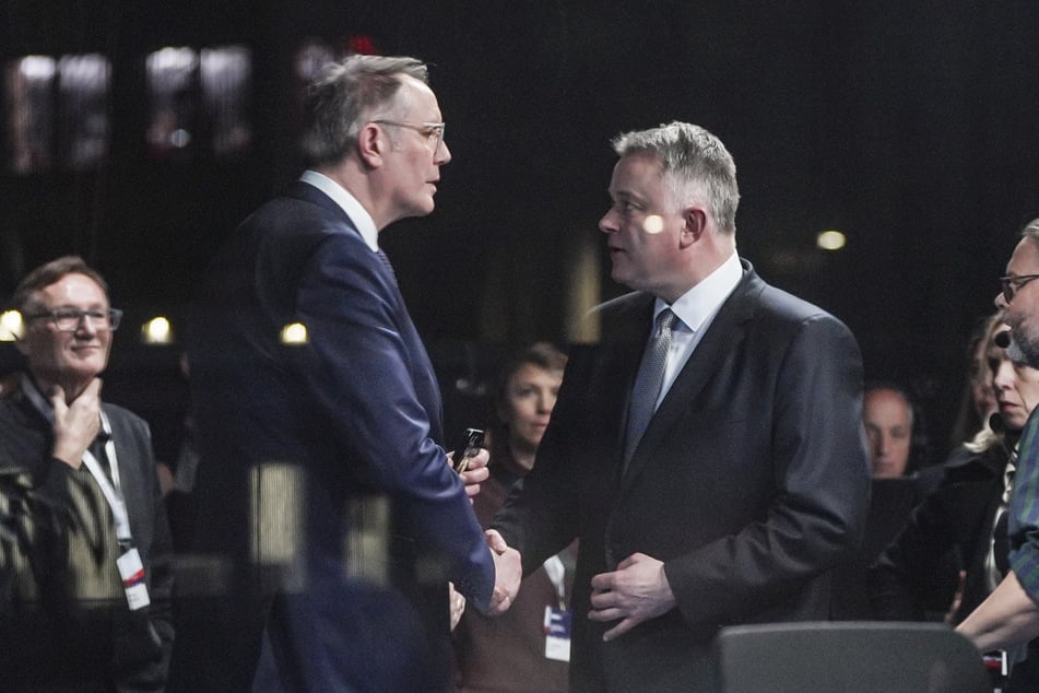 Gordon Schnieder (CDU, r.) hat sein Ziel erreicht.