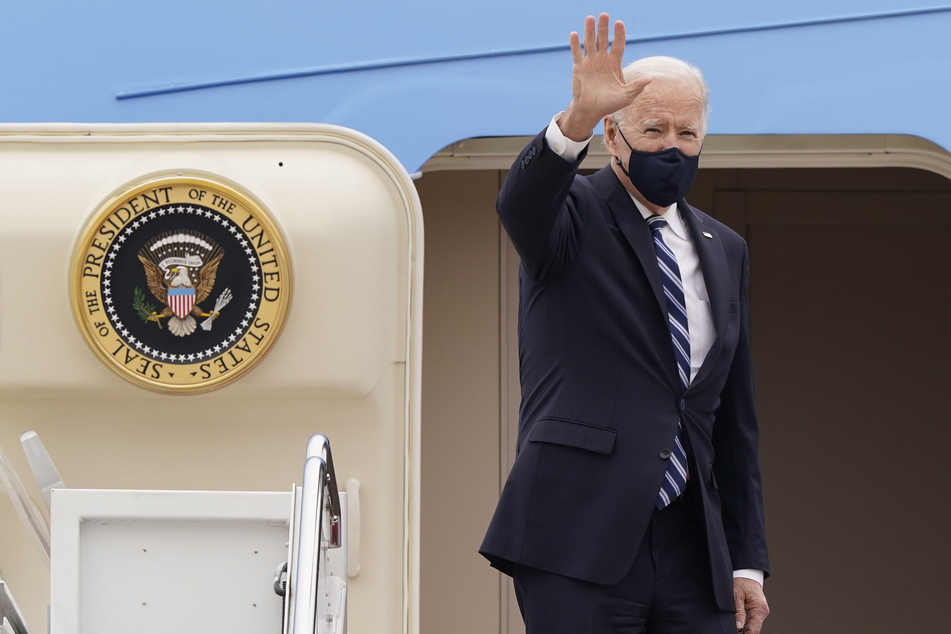 US-Präsident bekämpft das Coronavirus: Nach Angaben der Gesundheitsbehörde CDC erhielten bisher mehr als 73 Millionen US-Amerikaner mindestens eine Impfdosis.