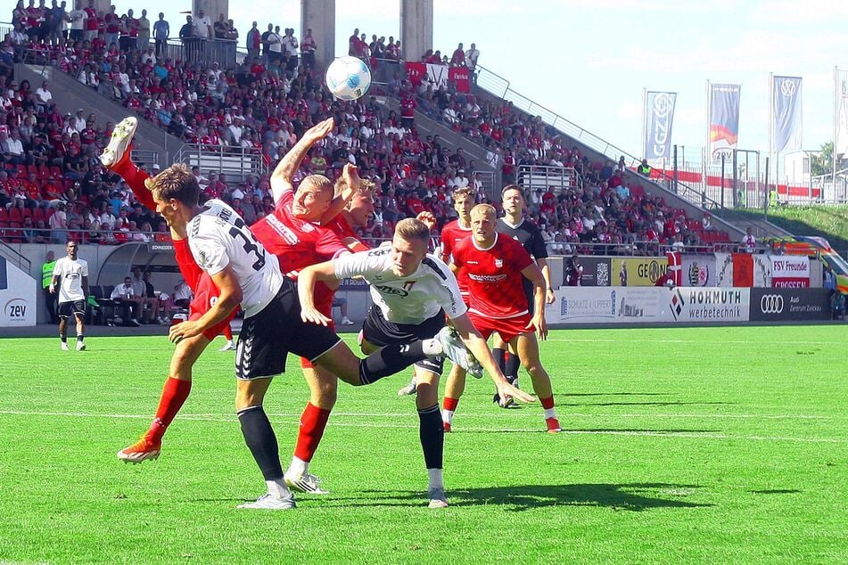 Spektakuläre Aktionen von Marc-Philipp Zimmermann (l.) werden die FSV-Fans in dieser Saison noch sehen.