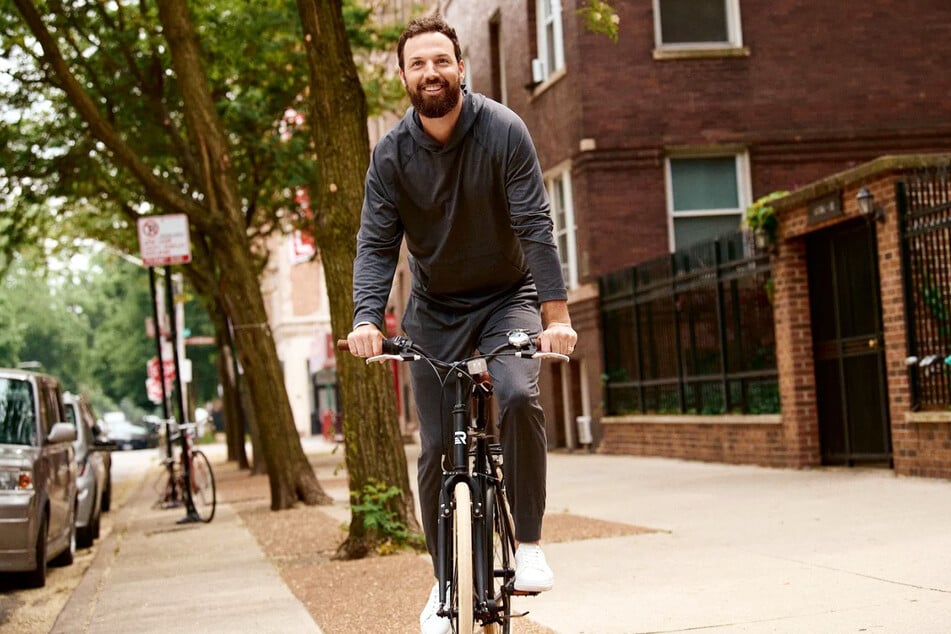 Men's Wearhouse starts Clearance Sale with Premium Menswear at Unbeatable Prices