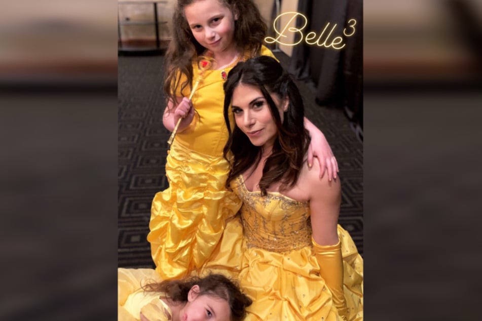 Für ihre Töchter verkleidete sich Mutter Jessica als Disney-Prinzessin.