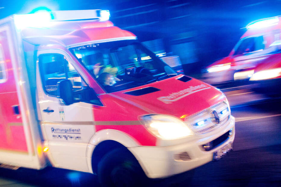 Der Rettungsdienst brachte die Verletzten in Krankenhäuser. (Symbolbild)