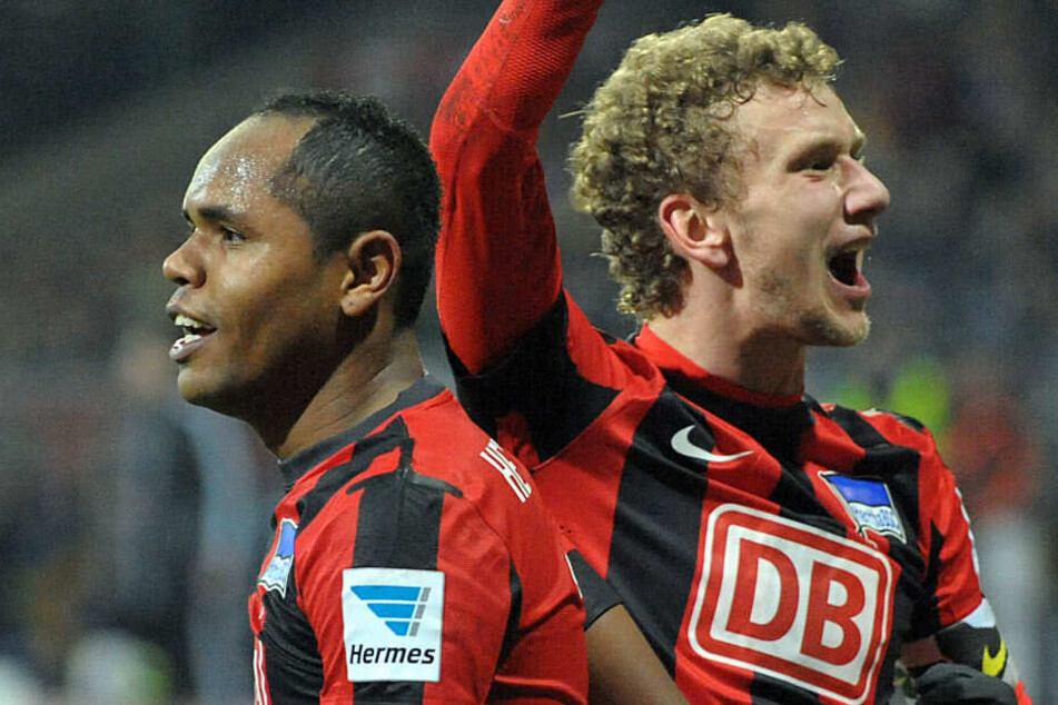 Ronny und Lustenberger bejubeln das 2:0 gegen Braunschweig.