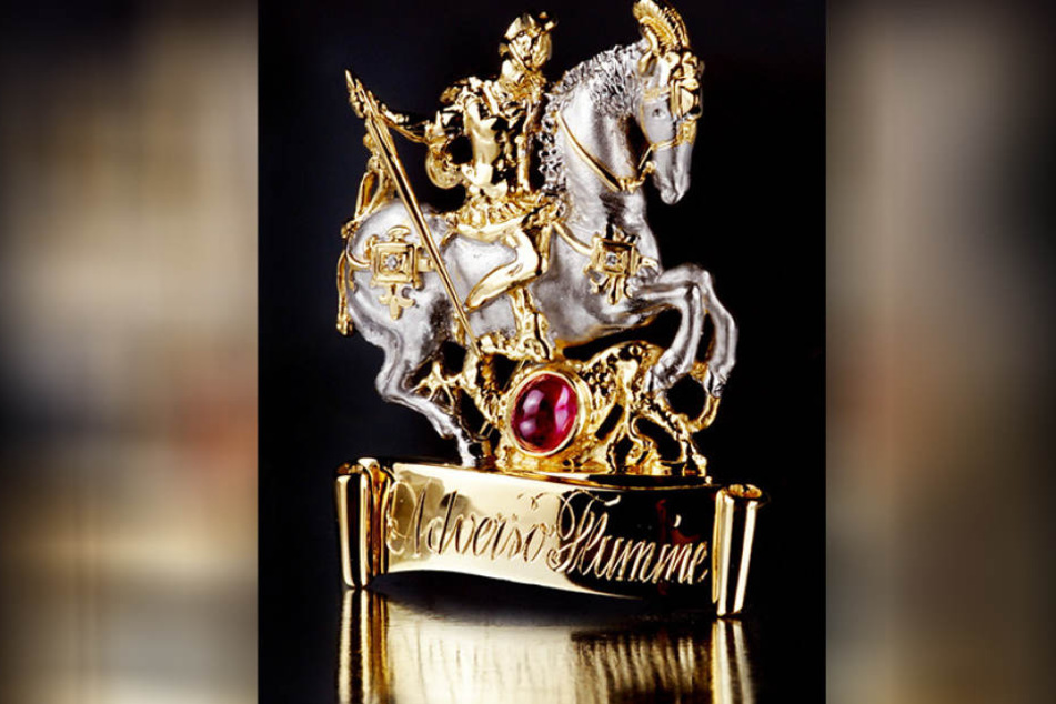 Der begehrte St. Georgs Orden wird im Atelier von Juwelier Georg Leicht
gefertigt.