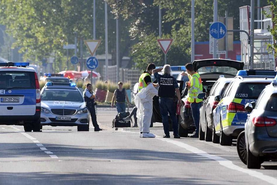 Die Polizei mit Spezialkräften vor Ort.