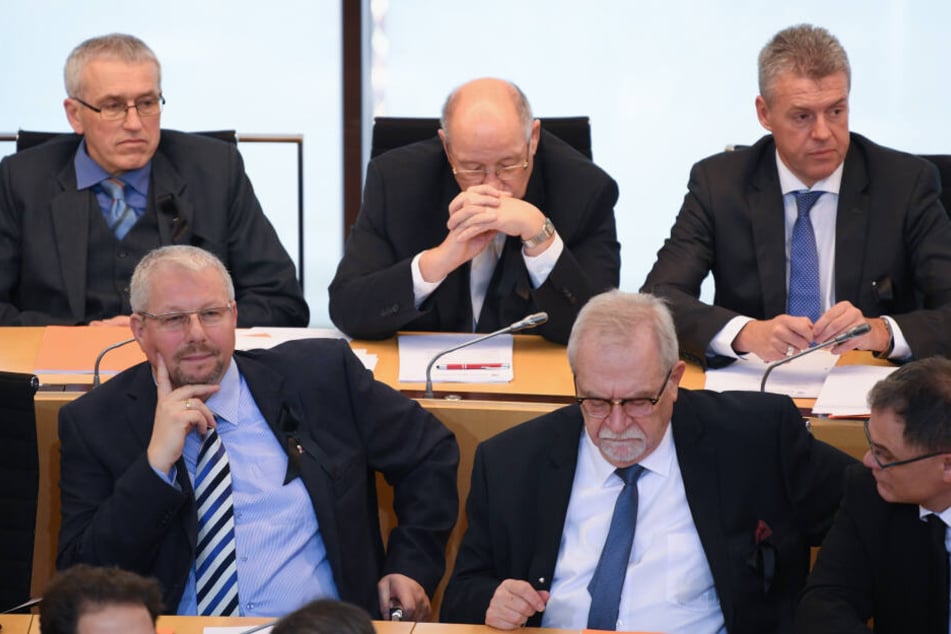 Erich Vohl (hinten, Mitte) fiel bei der geheimen Abstimmung im ersten Wahlgang durch.