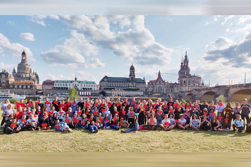 Ihre 25 Schulungstage verbringen die jungen Freiwilligen in Dresden, unternehmen Exkursionen.