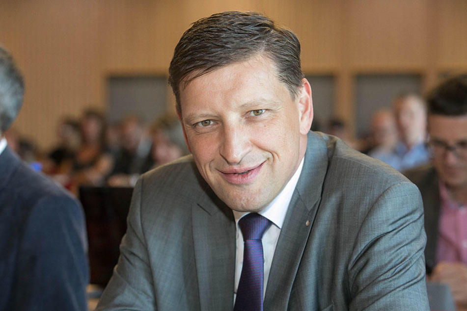 Jens Genschmar (49, FDP) will für die Freien Wähler in den Stadtrat.