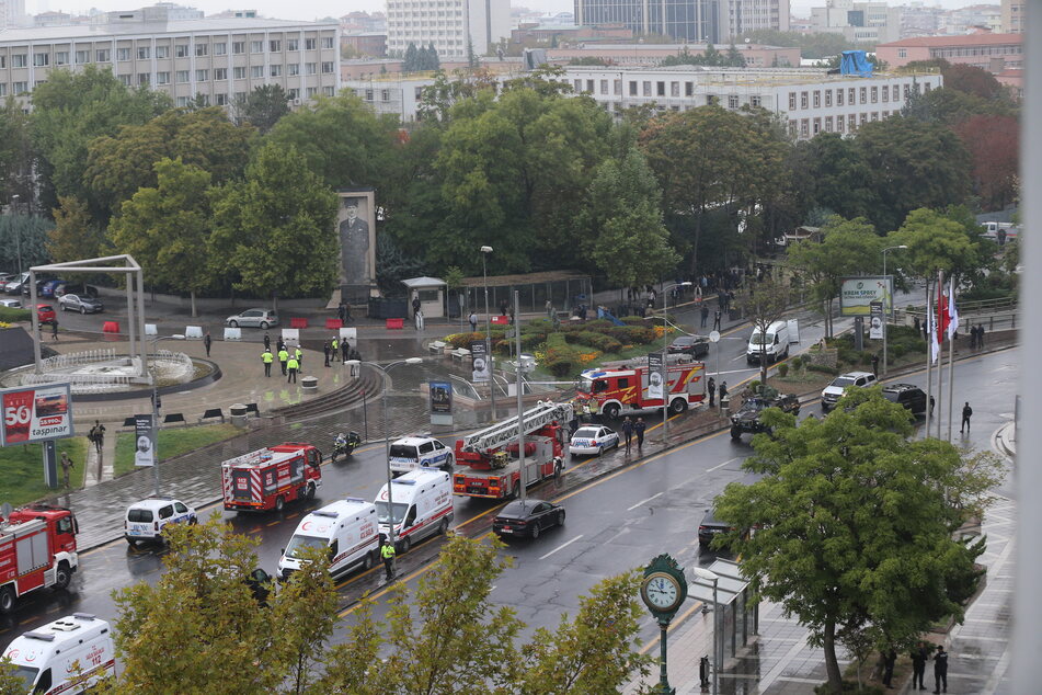 Am gestrigen Sonntag hatte sich ein Angreifer vor dem türkischen Innenministerium in die Luft gesprengt. Ein weiterer konnte "neutralisiert" werden.