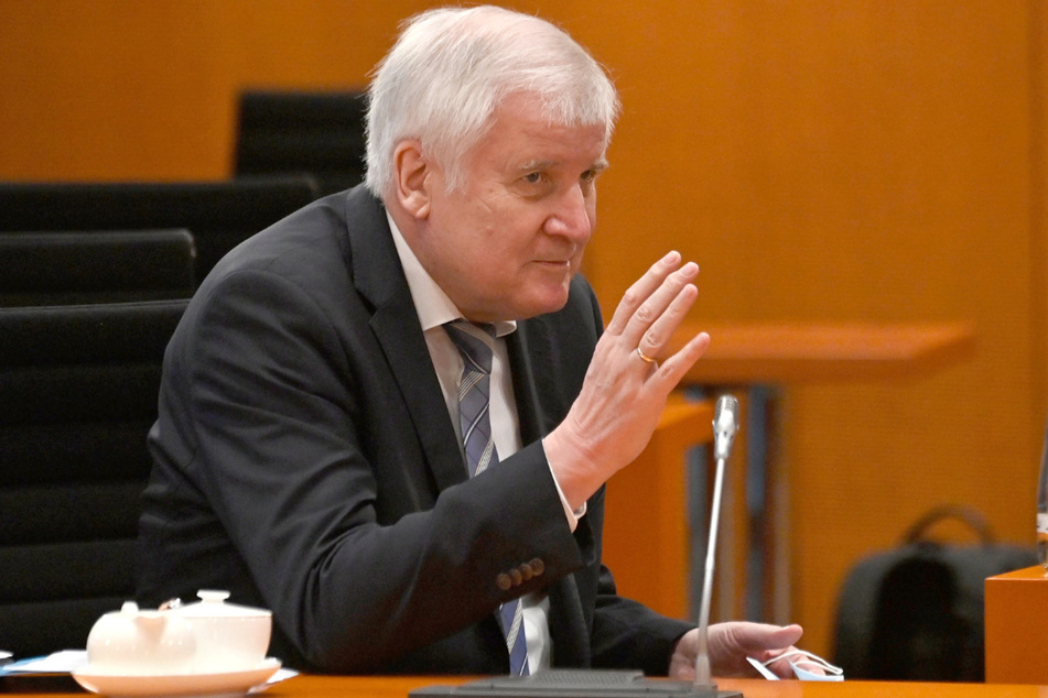 Bundesbauminister Horst Seehofer (71, CSU) begrüßte die Entscheidung.