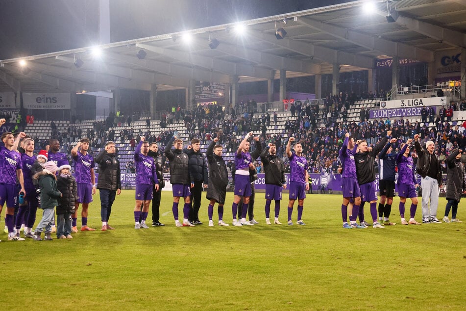 Am 20. Dezember feierten die Auer beim 4:0 über Schweinfurt ihren letzten Sieg.