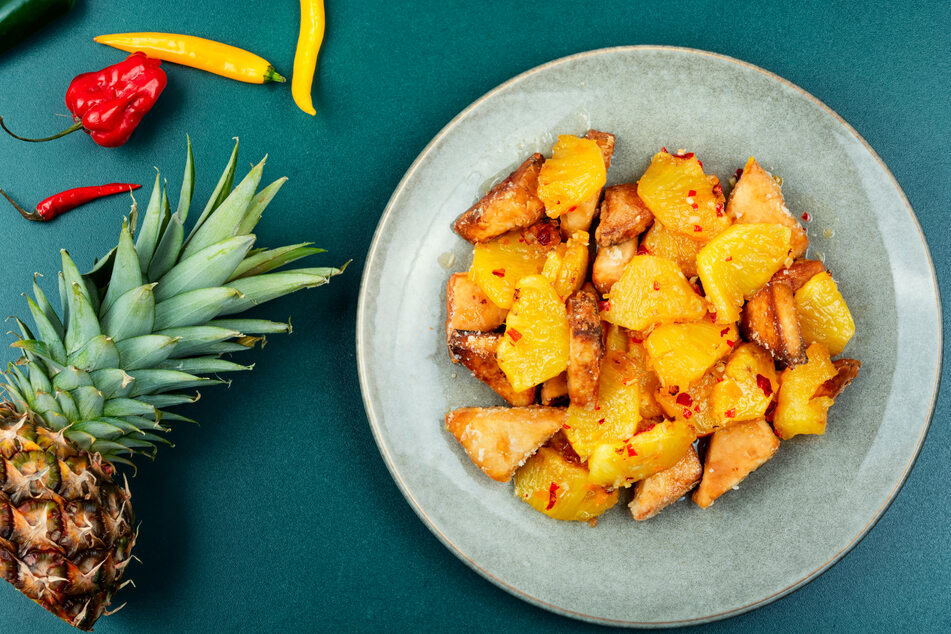 Grilled pineapple is an absolute classic, and it's not too hard to whip together.
