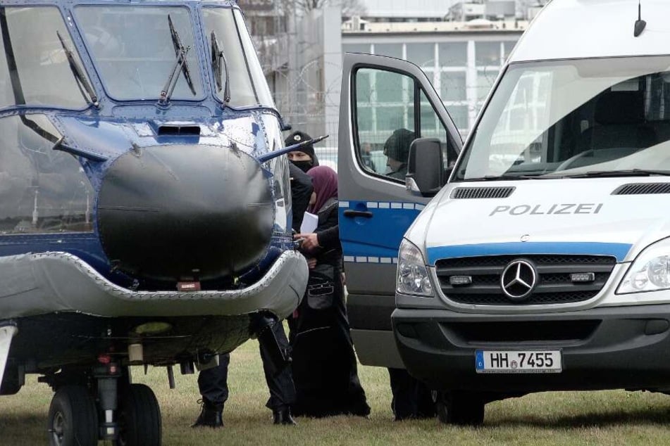 Terror-Anschlag in Deutschland geplant: IS-Anhängerin wird eingebuchtet
