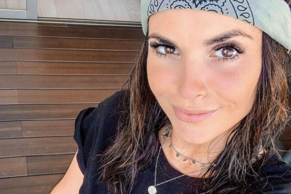 Auf Instagram wirbt Denisé Kappés (29) für Intimpflegeprodukte.