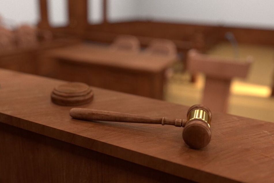 "Es war ein Glück, dass das Opfer anscheinend keine Verletzungen oder dauerhaften Auswirkungen erlitten hat", heißt es im schriftlichen Urteil des Gerichts. Doch laut Aussage der Mutter hat sich keiner wirklich um die Sechsjährige gekümmert.