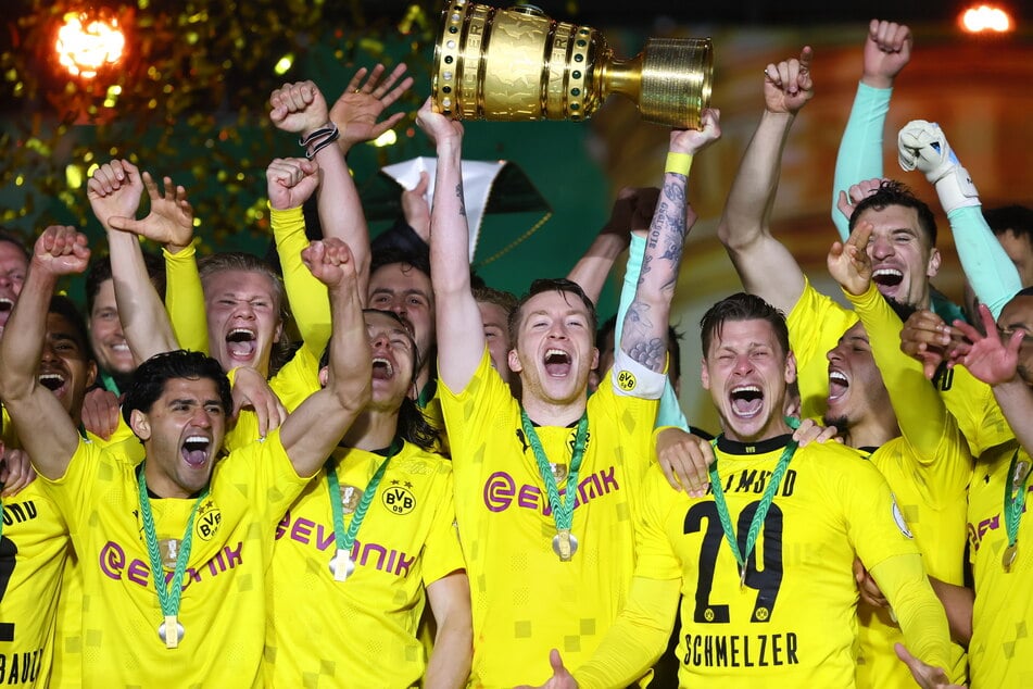 This is what winners look like: BVB was able to win the DFB Cup for the fifth time - for RB Leipzig it would have been the first title.