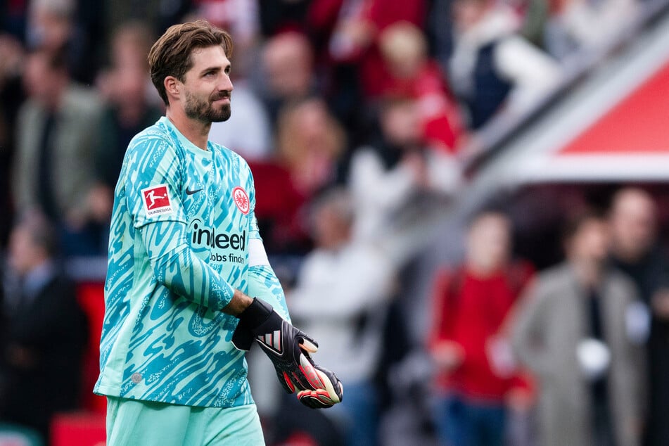 Kevin Trapp (33) hütet mit Unterbrechungen bereits seit fast zehn Jahren das Tor der Eintracht.