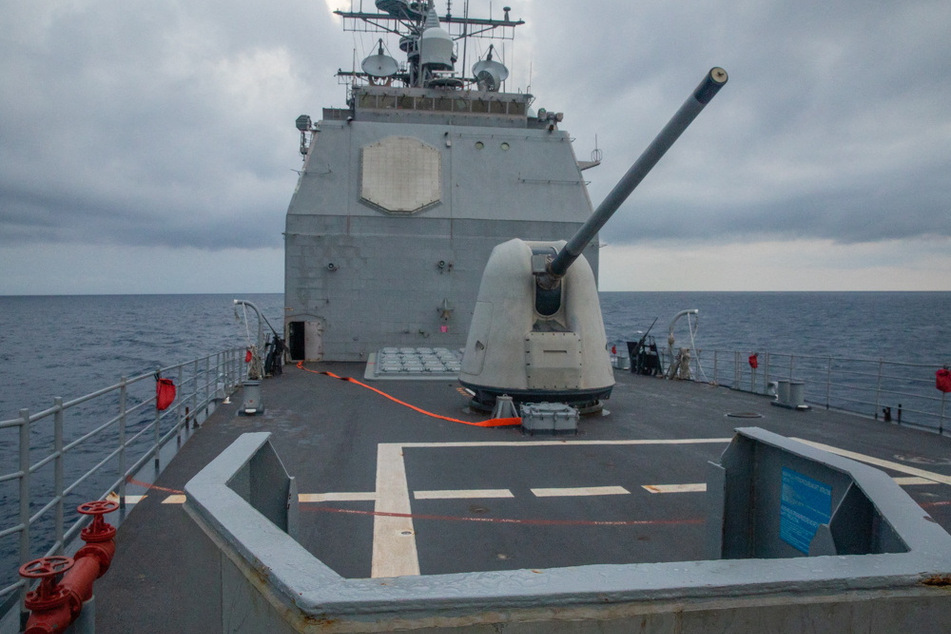 Ticonderoga-class guided-missile cruiser USS Antietam (CG 54), deployed to the US 7th Fleet area of operations, conducts operations in the Taiwan Strait on August 28, 2022.