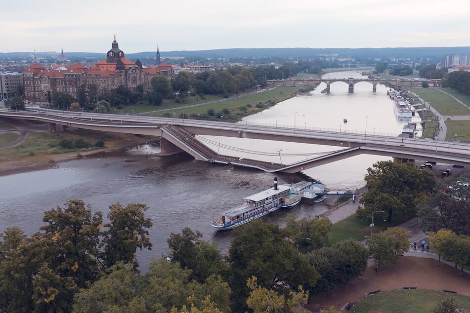 Die Brücke ist weiterhin einsturzgefährdet.