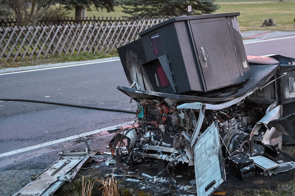 Superblitzer gesprengt: Landrat hat schon den nächsten bestellt!