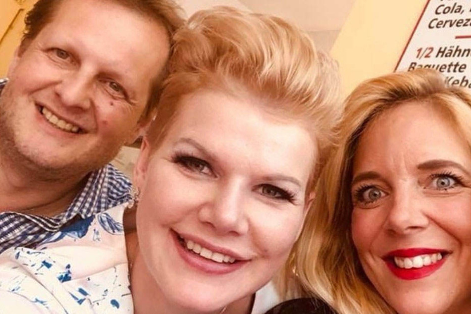 Melanie Müller kann es nicht fassen.