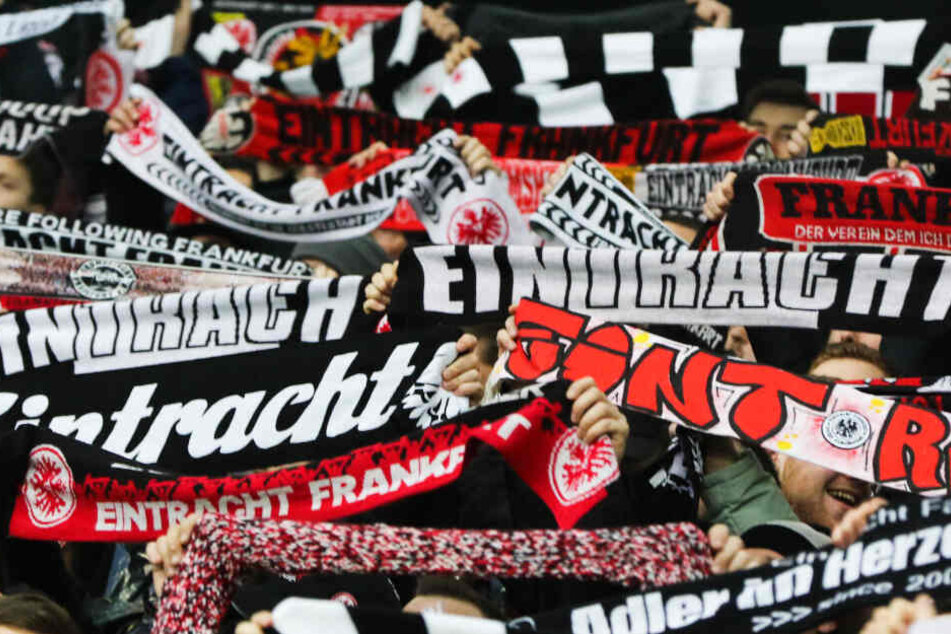 Die Frankfurter Fans können sich auf einen starken Gegner im Achtelfinale des DFB-Pokals freuen.