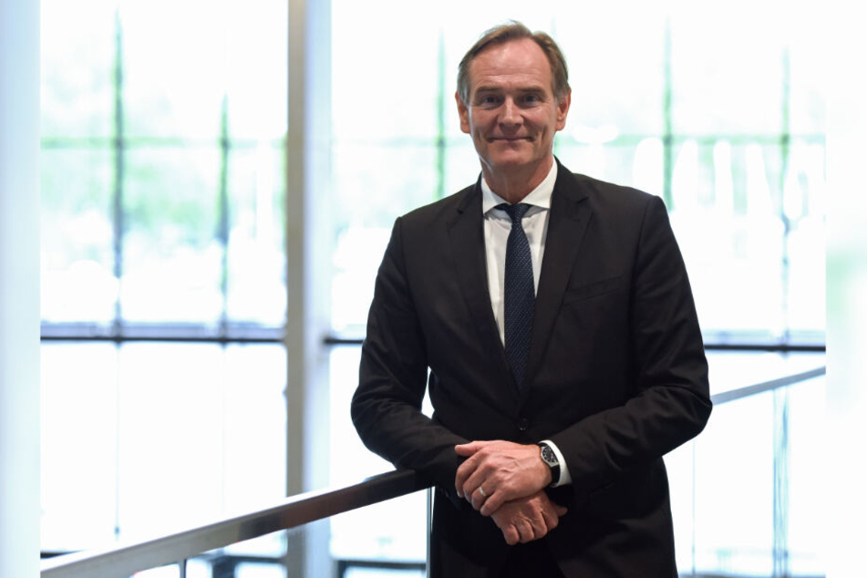 Amtsinhaber Burkhard Jung (61, SPD).