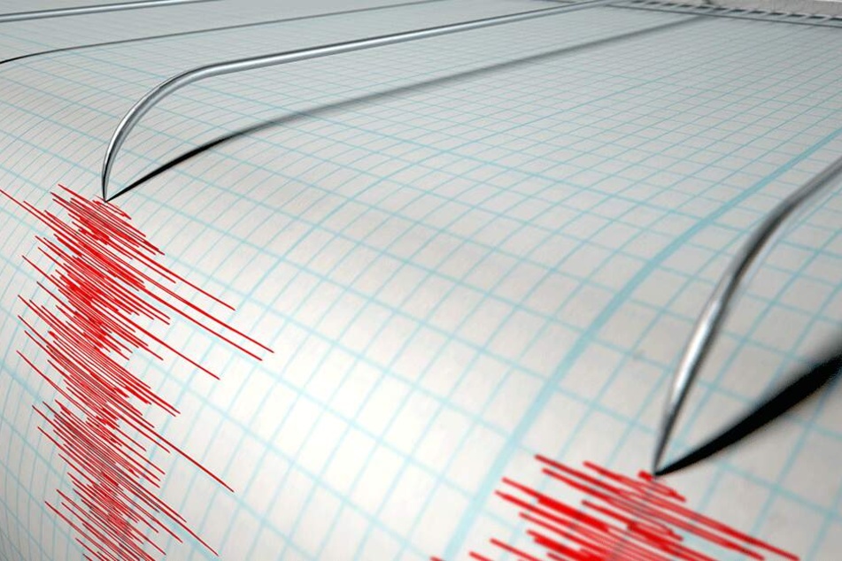 Seismologen zufolge erreichte das Beben eine Stärke von 5,1 bis 5,3.