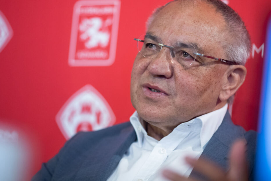 Felix Magath, ehemaliger Nationalspieler und Fußballtrainer, spricht während einer Pressekonferenz zu seiner neuen Funktion als Vorstandsvorsitzender von Flyeralarm Global Soccer.