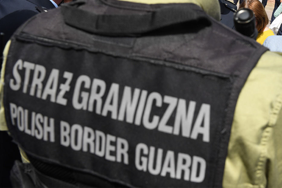Polnischer Grenzschutz und Polizei kontrollieren regelmäßig Fahrzeuge nach illegalen Einwanderern.