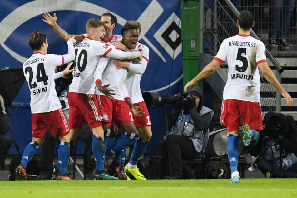 Unter anderem werden die Spieler vom Hamburger SV untersucht.