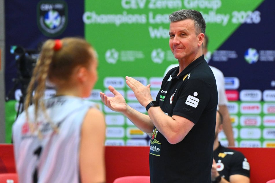 Trainer Alexander Waibl (58) freut sich mit seiner Mannschaft auf drei Heimspiel-Festtage.