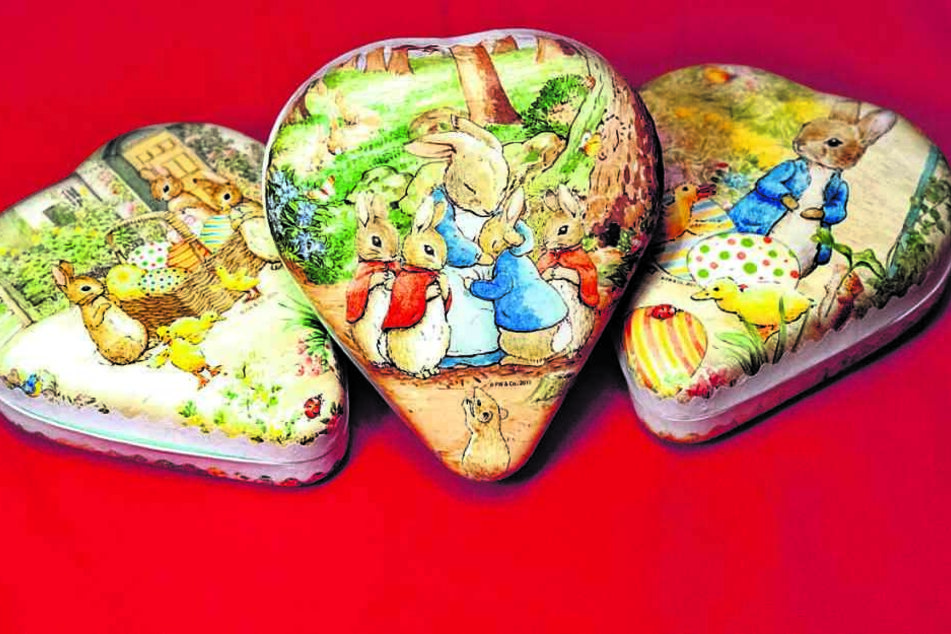 In Schweden werden zu Ostern gern Herzen gefüllt und verschenkt.